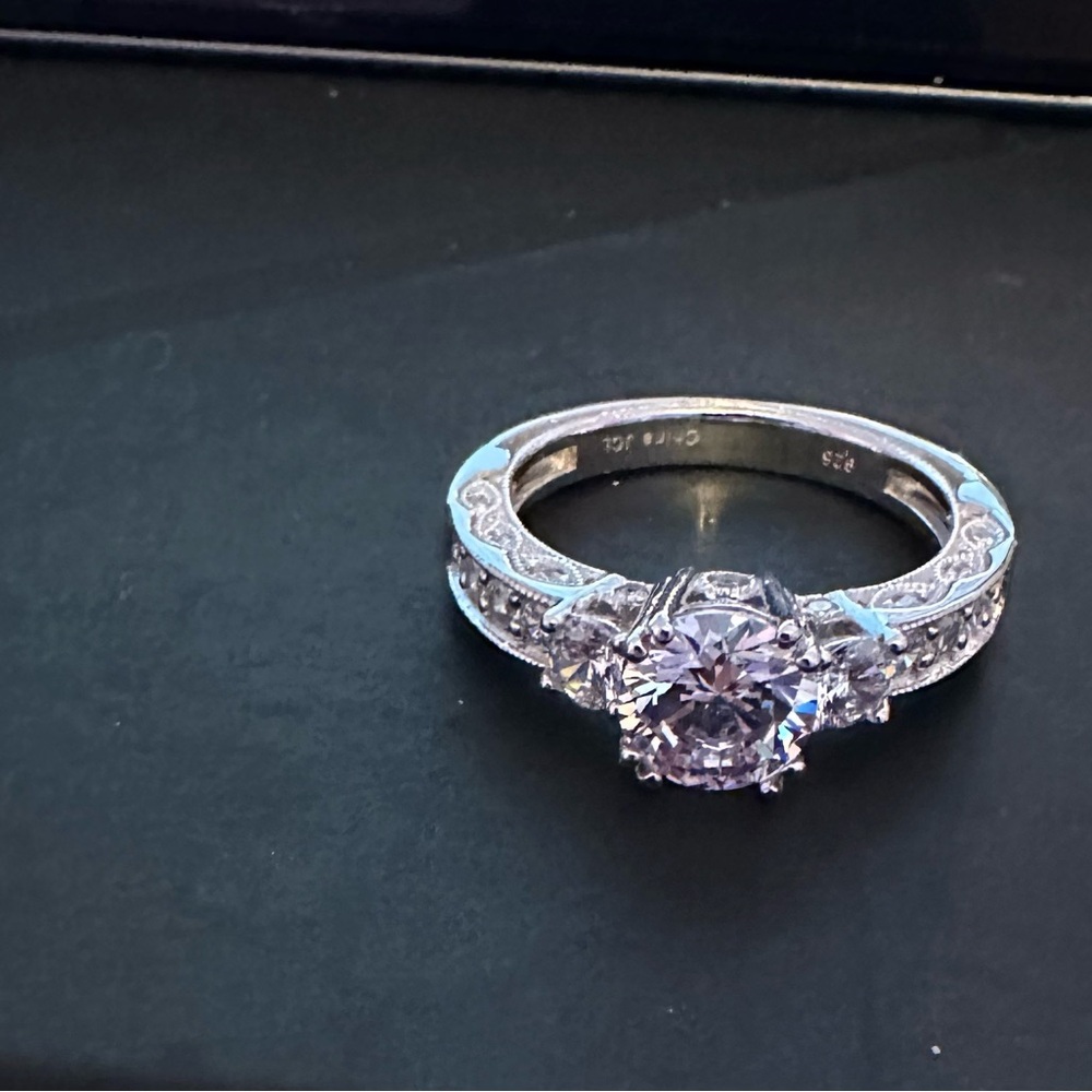 Elegant Silver Ring with clear stone